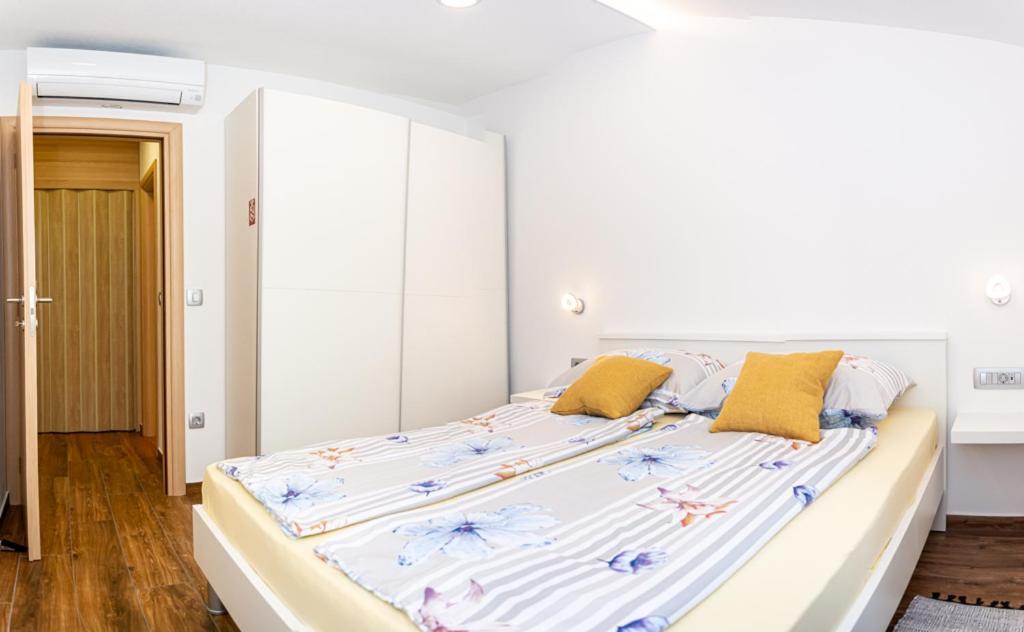 Apartment App Roko 3 *