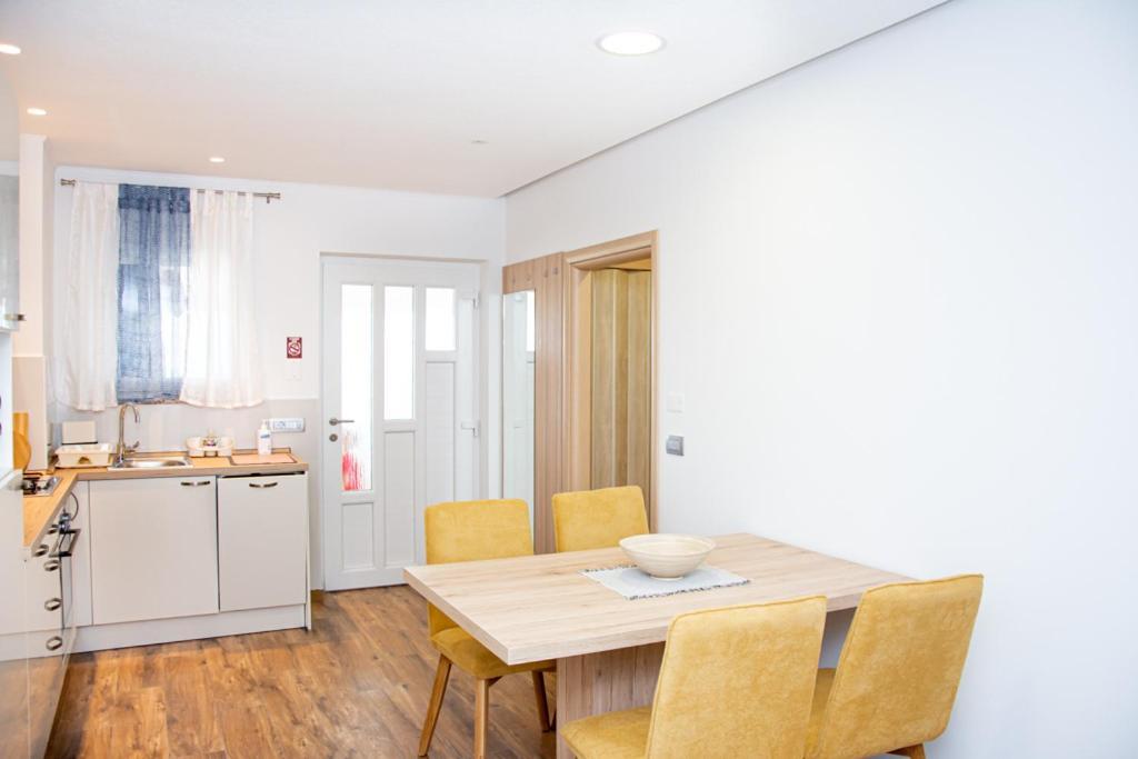 Apartment App Roko 3